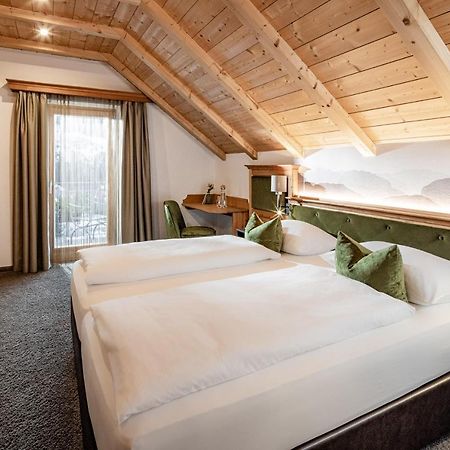 玛西亚科尼精品时尚酒店 Santa Cristina Val Gardena 外观 照片